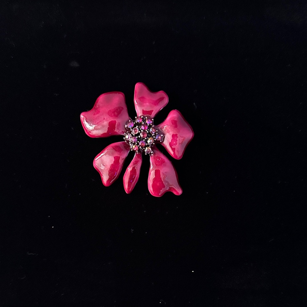 Elegant Pink Flower Brooch